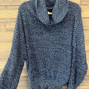 Turtle Neck Long Sleeve Pullover Sweater with Distressed Hem
